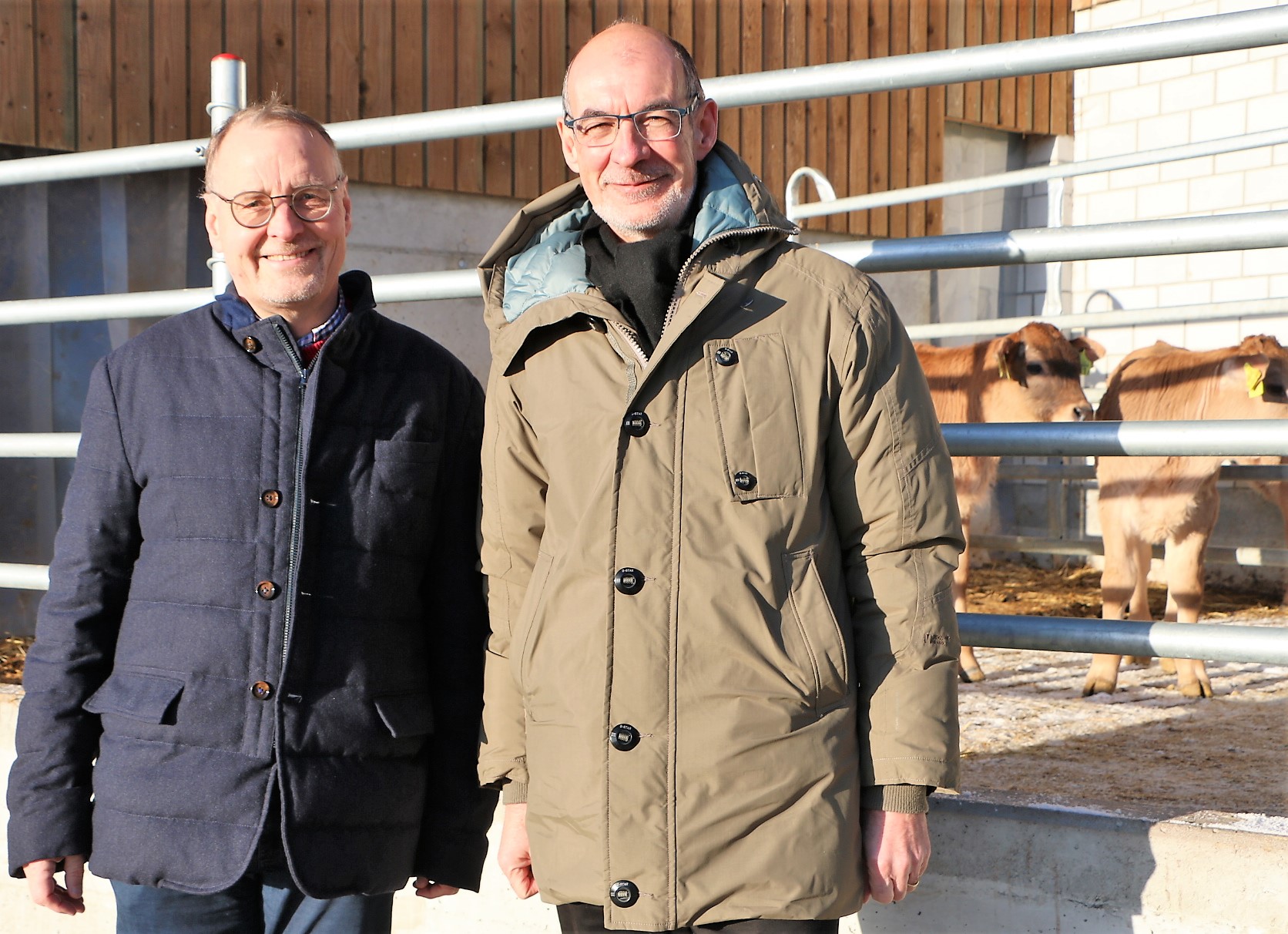 ©AGIR - Francis Egger (à gauche), responsable politique, form. et rel. int. de l’USP et Jacques Bourgeois, directeur de l’USP
