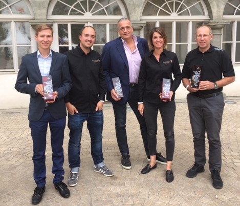 NVT : de gauche à droite les médaillés d'Or : Morgan Meier, Domaine des Landions Benoit de Montmollin, Domaine de Montmollin Boris Keller, Vins Keller Rachel Billeter - de Montmollin, Domaine de Montmollin Christian Fellmann, Cave des Lauriers