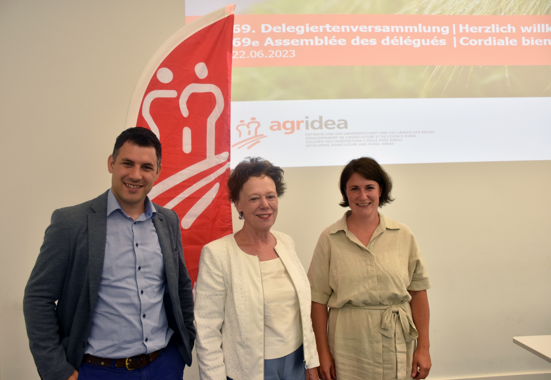 Agridea Nouveaux membres du comité et présidente (de g. à dr.) Florian Sandrini, Esther Gassler, Rahel Mettle