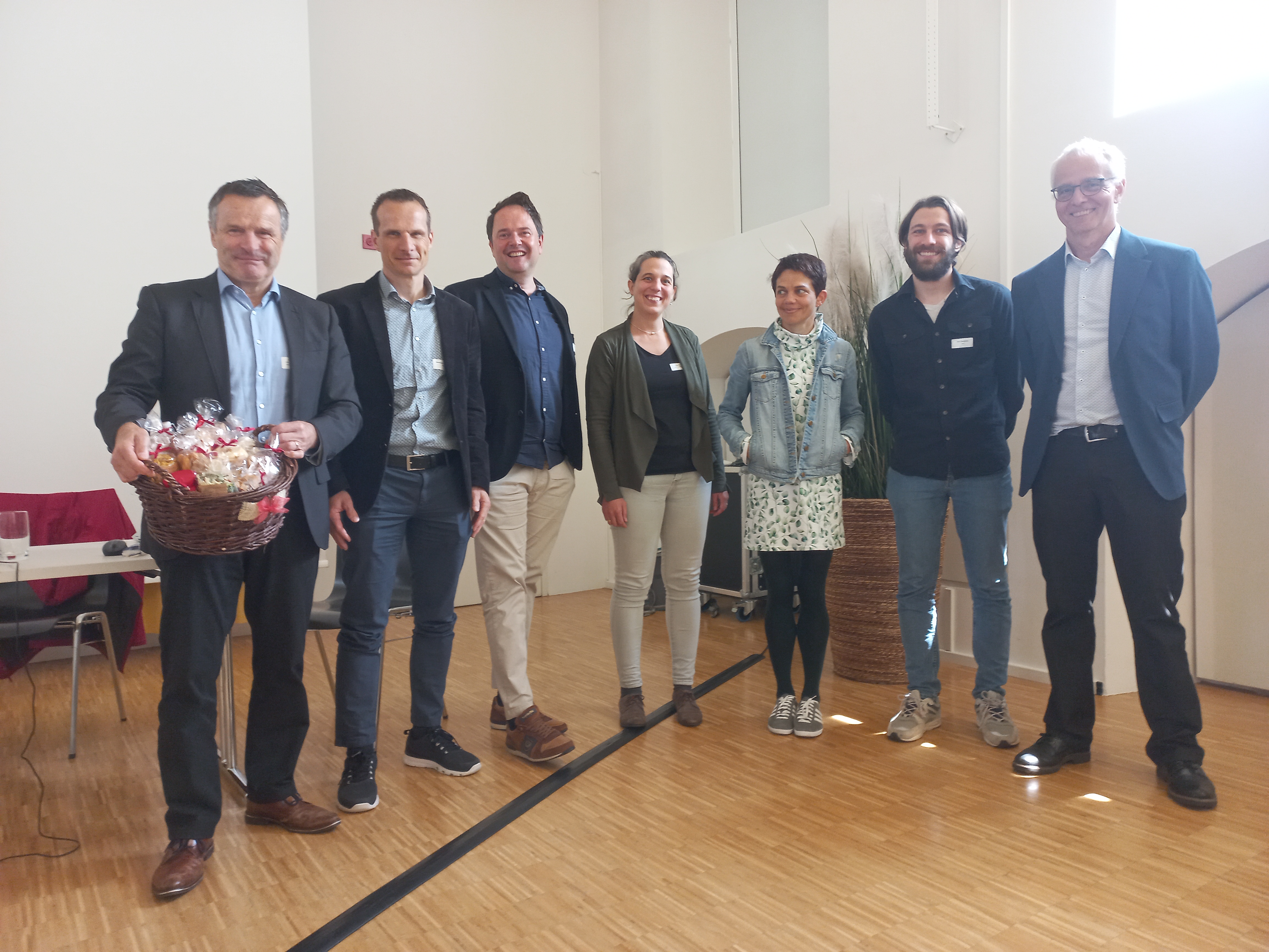 Le Conseil d'administration. Voir la légende ci-dessous